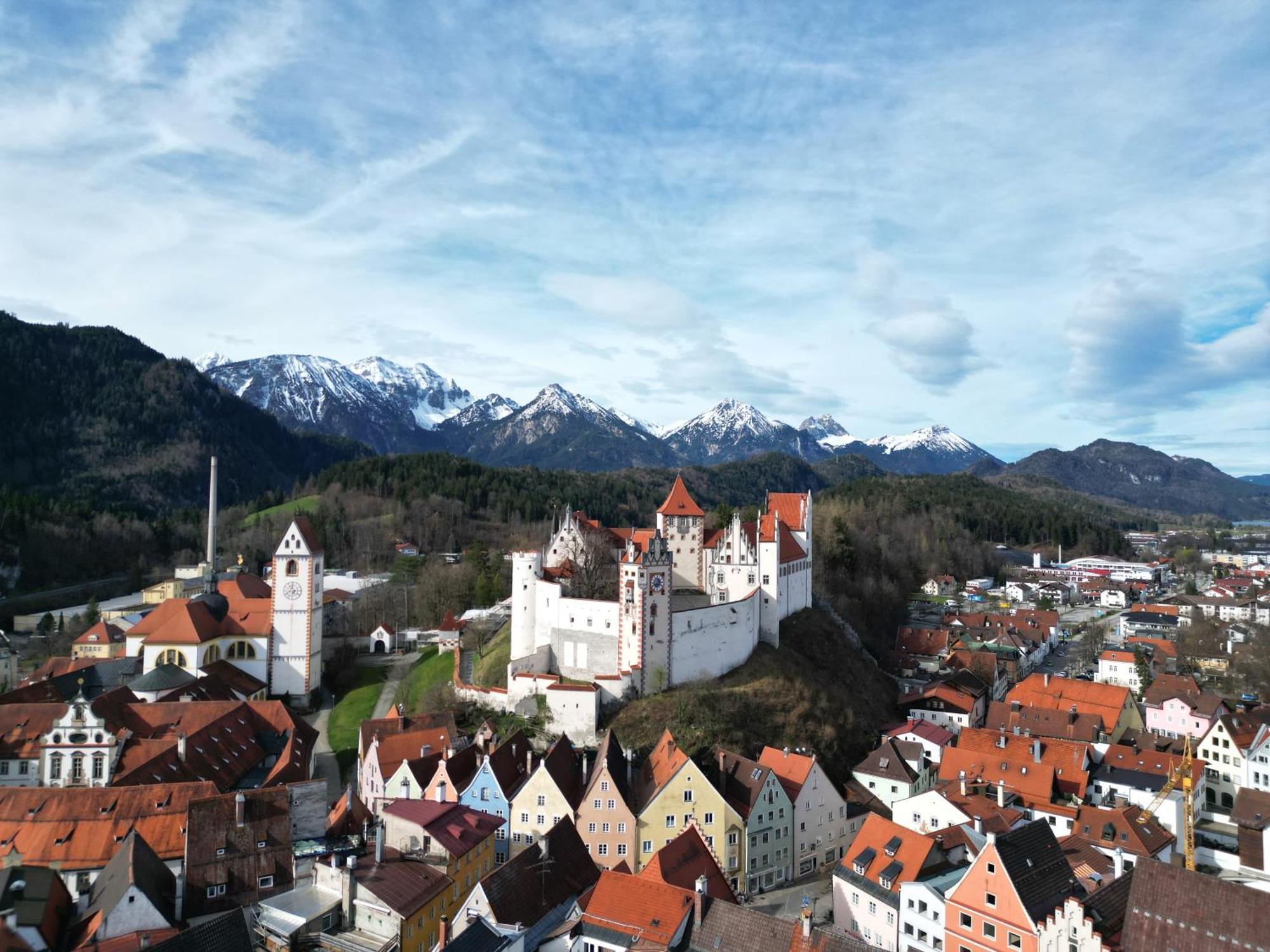 Urban Vista I I Kueche I Bergblick Füssen
